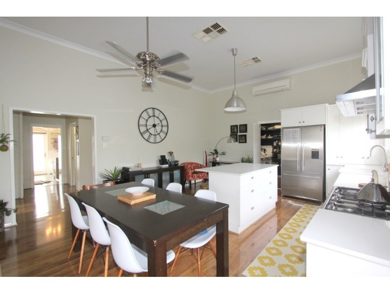 16A Crendon Street, Emerald QLD 4720