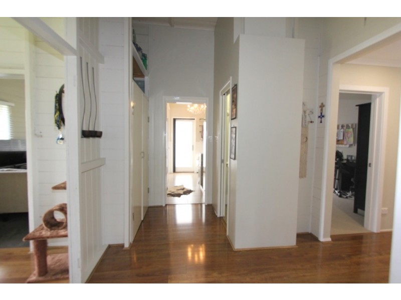 16A Crendon Street, Emerald QLD 4720