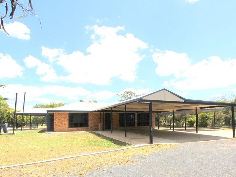21 Coaker Drive, Emerald QLD 4720