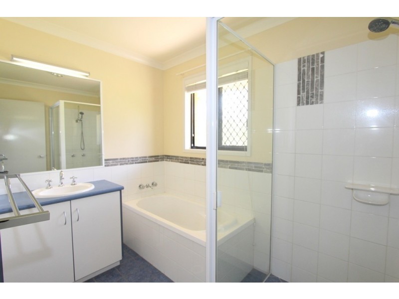 21 Coaker Drive, Emerald QLD 4720