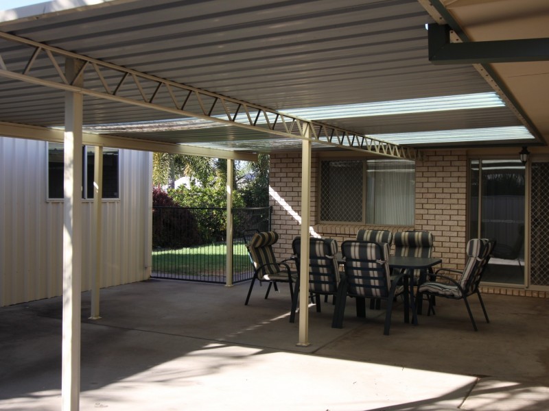 5 Barbara Crt, Emerald QLD 4720