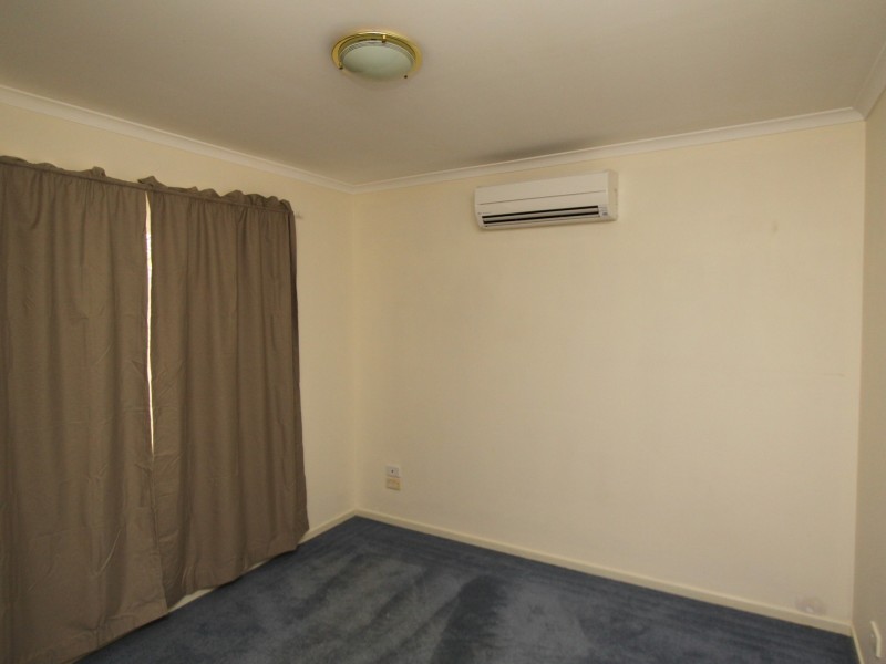 5 Barbara Crt, Emerald QLD 4720