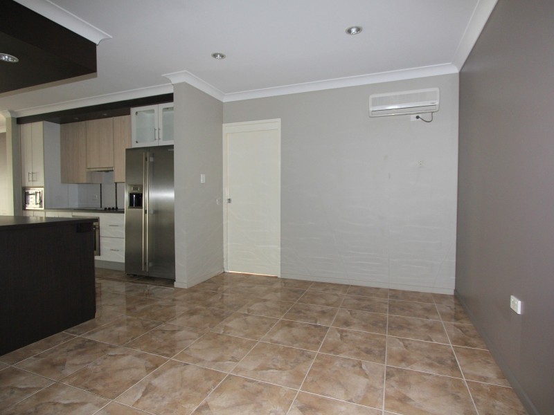 Unit 2/228 Borilla Street, Emerald QLD 4720