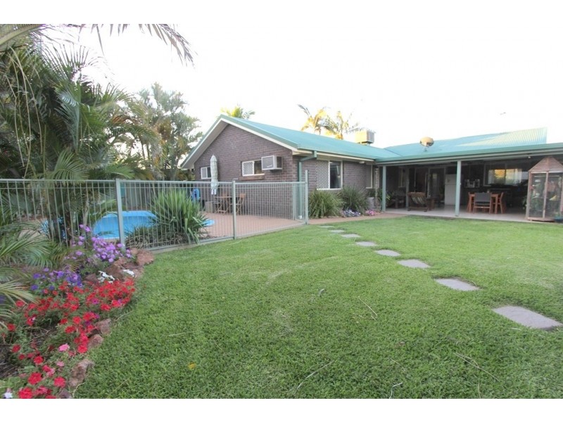 76 Park Ave, Emerald QLD 4720