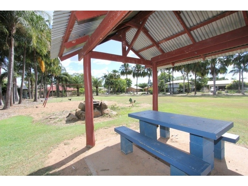 8 Judith Grove, Emerald QLD 4720
