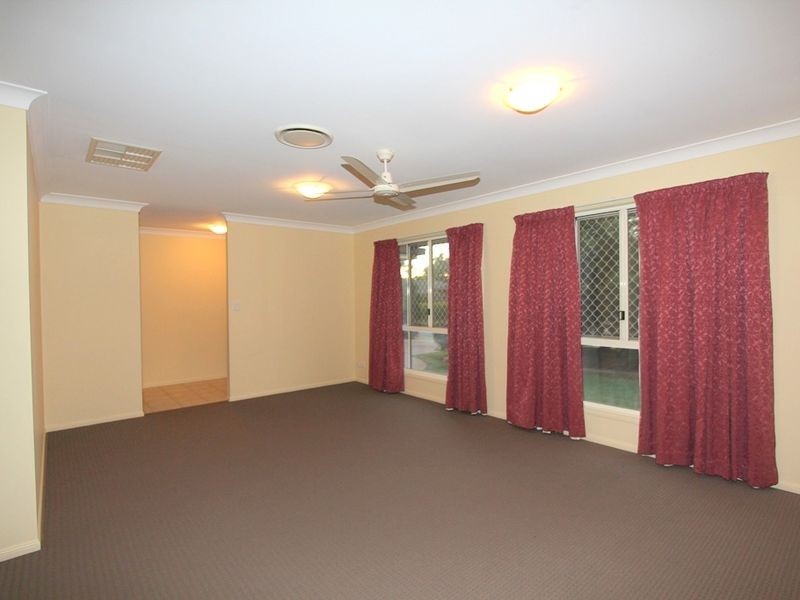 75 Crinum Crescent, Emerald QLD 4720