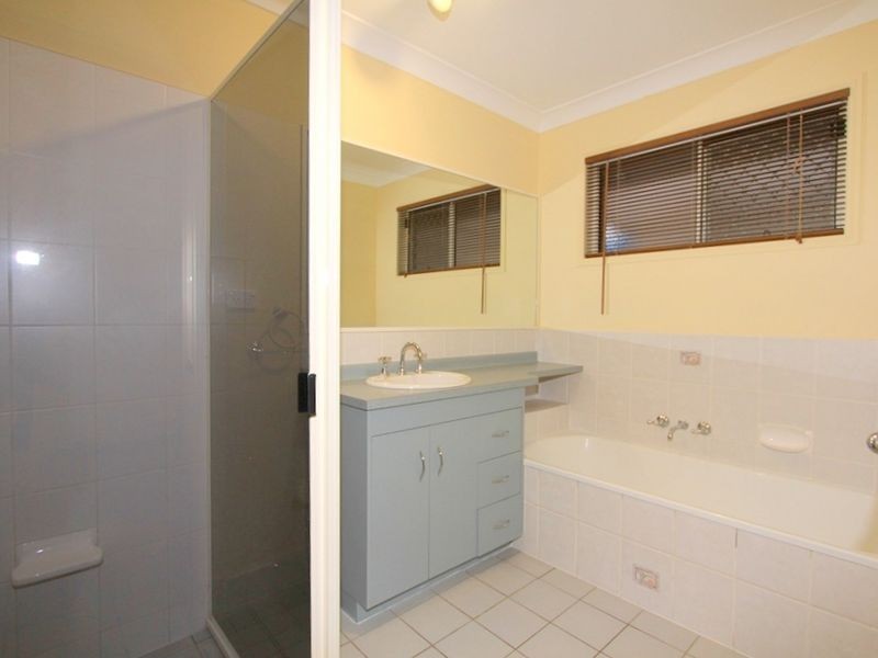75 Crinum Crescent, Emerald QLD 4720