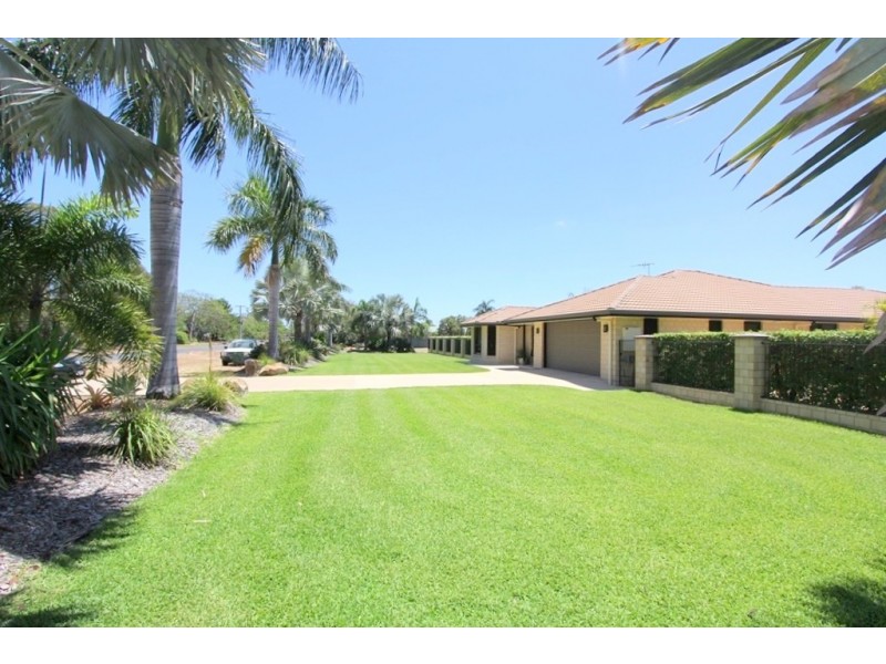 2 Coaker Drive, Emerald QLD 4720