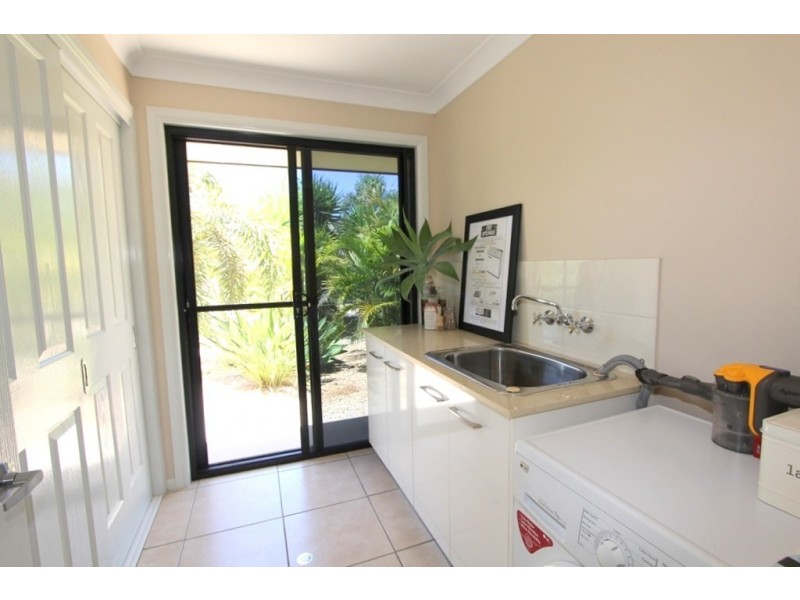 2 Coaker Drive, Emerald QLD 4720