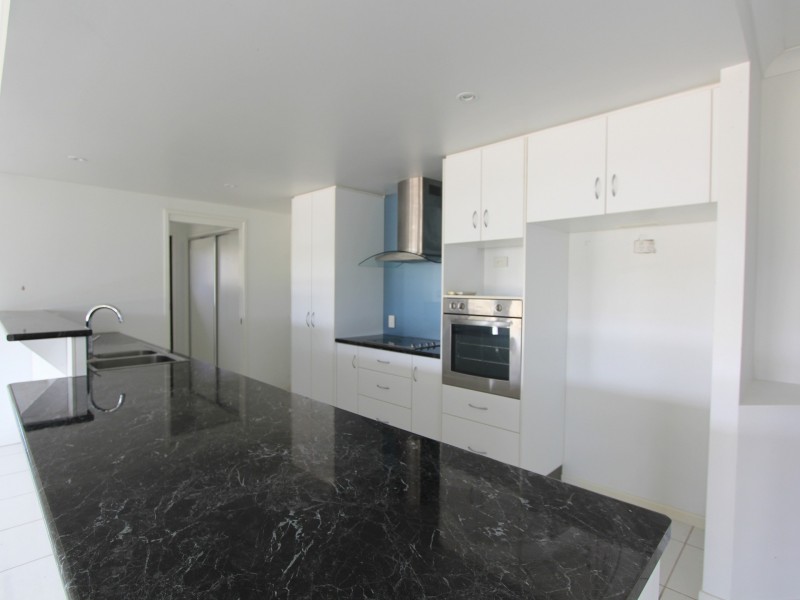 16 Rogers Street, Emerald QLD 4720