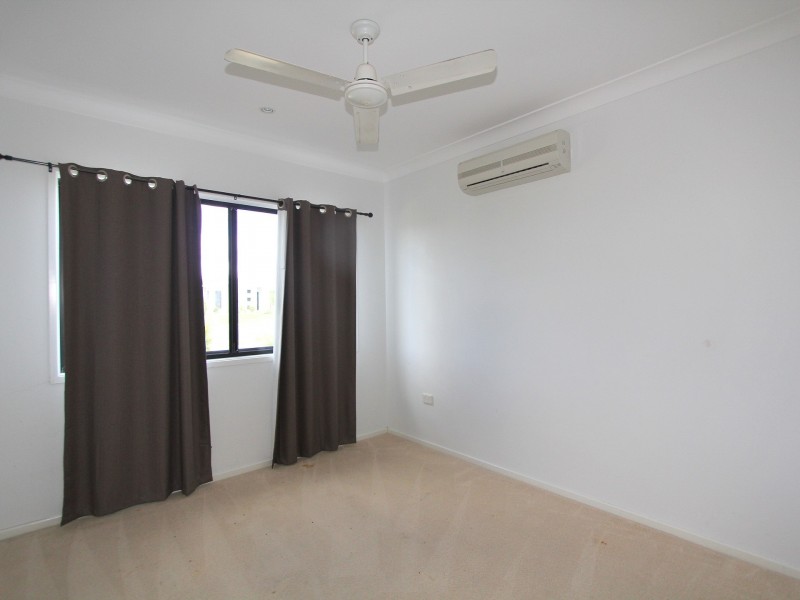 16 Rogers Street, Emerald QLD 4720