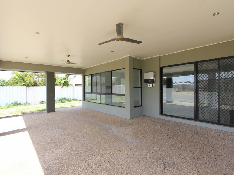 16 Rogers Street, Emerald QLD 4720