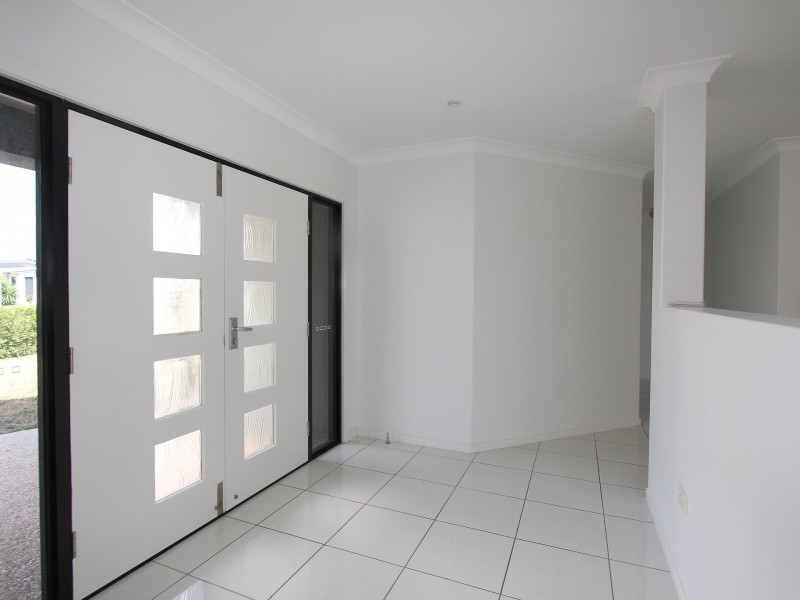 16 Rogers Street, Emerald QLD 4720