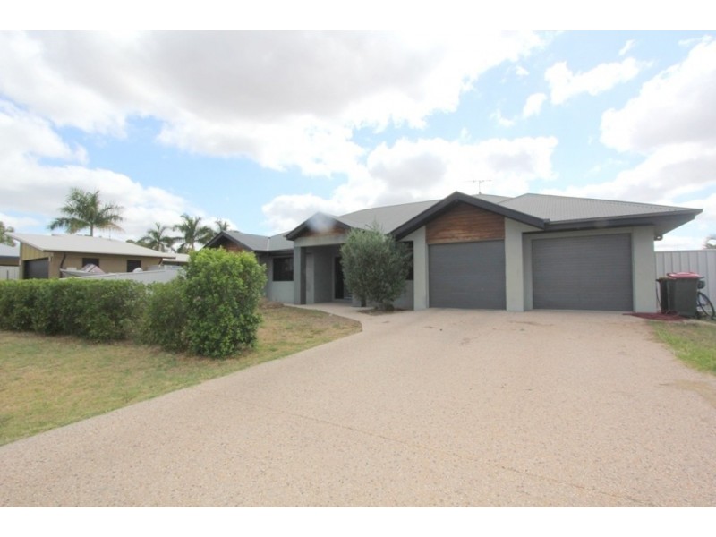 16 Rogers Street, Emerald QLD 4720