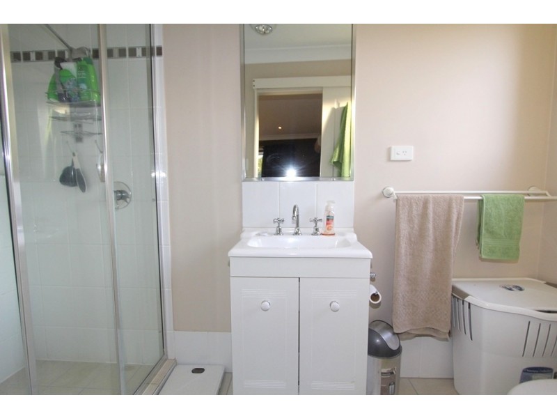 38 Cowan Crescent, Emerald QLD 4720