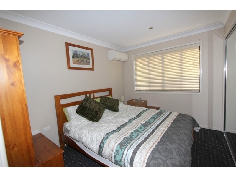 38 Cowan Crescent, Emerald QLD 4720