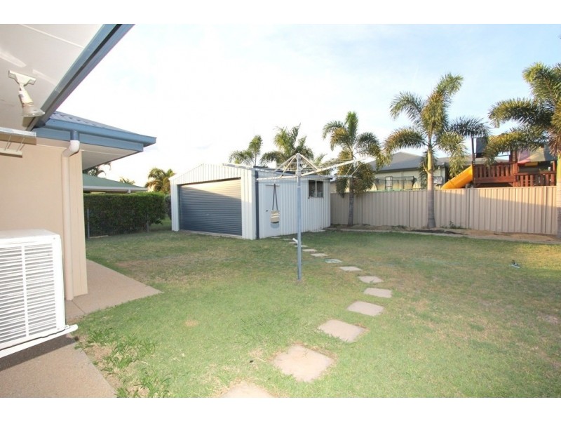 38 Cowan Crescent, Emerald QLD 4720