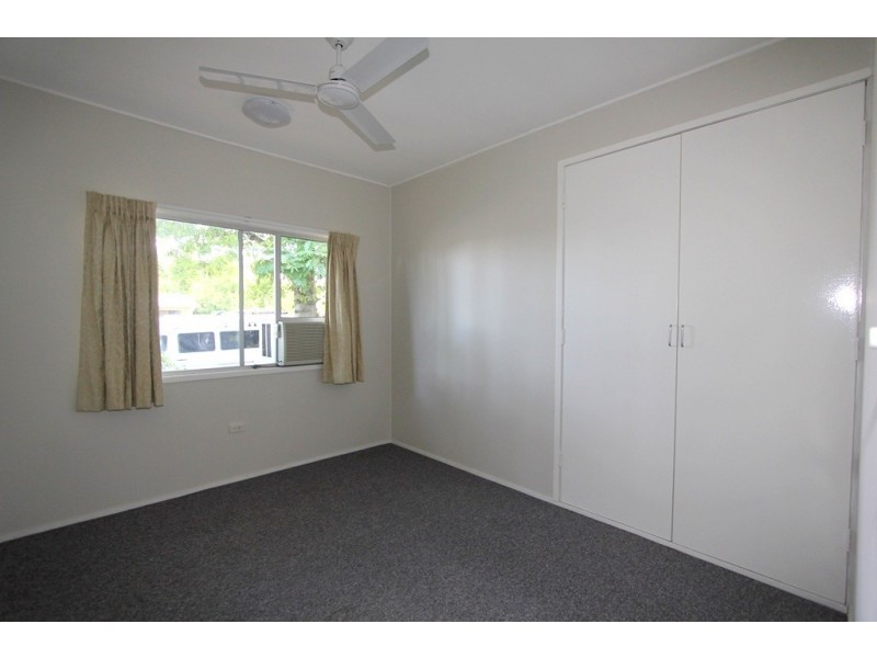 77 Hospital Rd, Emerald QLD 4720