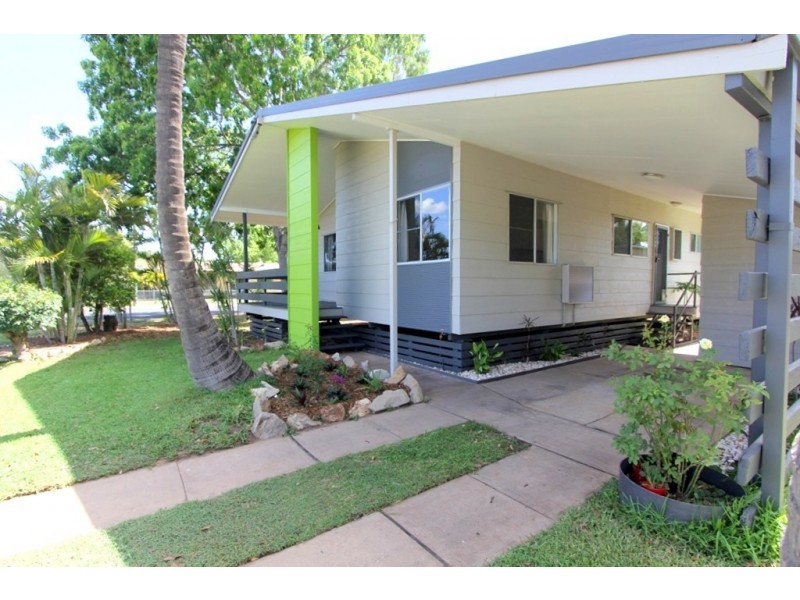 77 Hospital Rd, Emerald QLD 4720