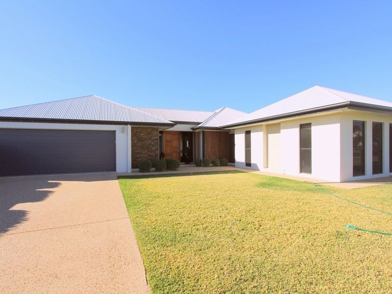 19 Saville Street, Emerald QLD 4720