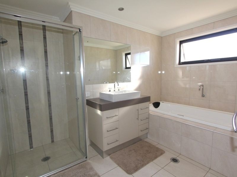 19 Saville Street, Emerald QLD 4720