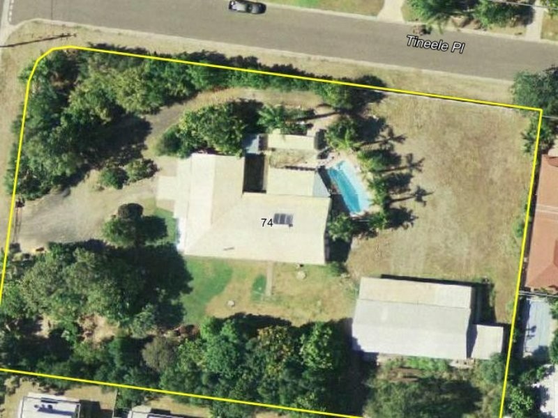74 Moody Street, Emerald QLD 4720