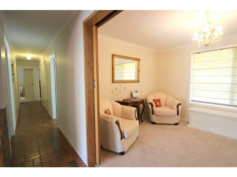 74 Moody Street, Emerald QLD 4720
