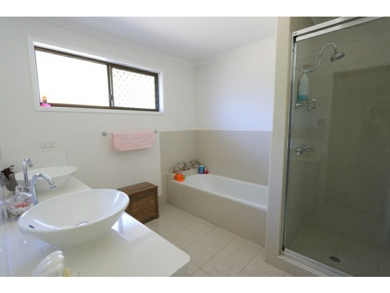 74 Moody Street, Emerald QLD 4720