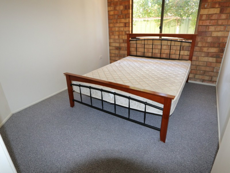 4/126 Opal St, Emerald QLD 4720
