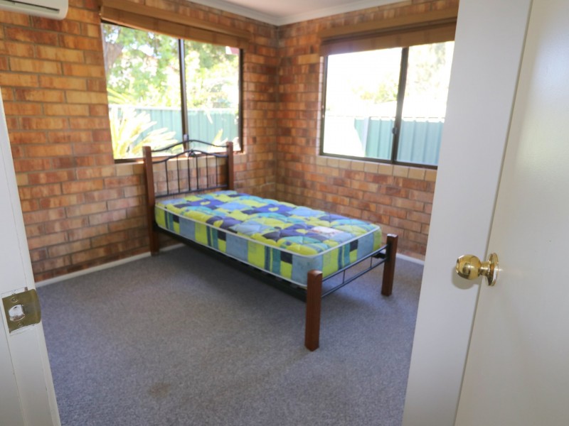 4/126 Opal St, Emerald QLD 4720