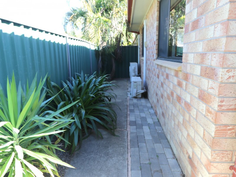 4/126 Opal St, Emerald QLD 4720