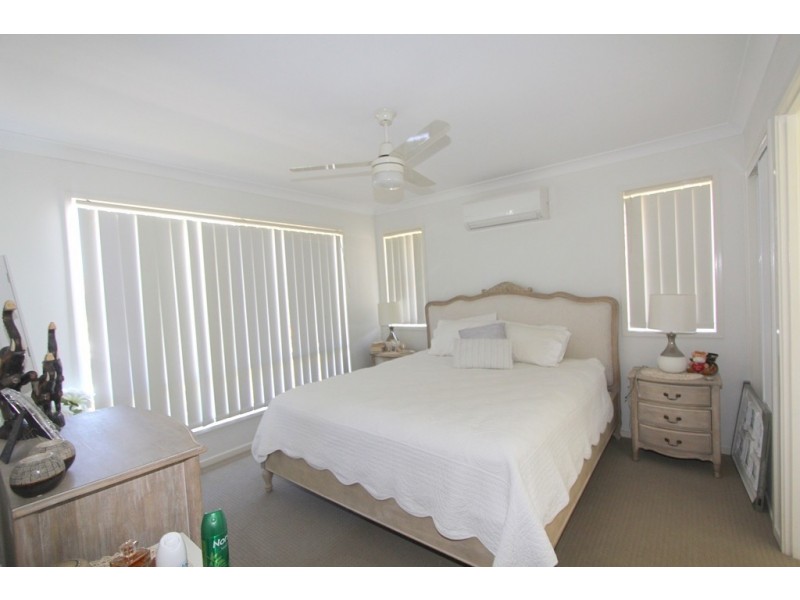 15 Lakeside Drive, Emerald QLD 4720