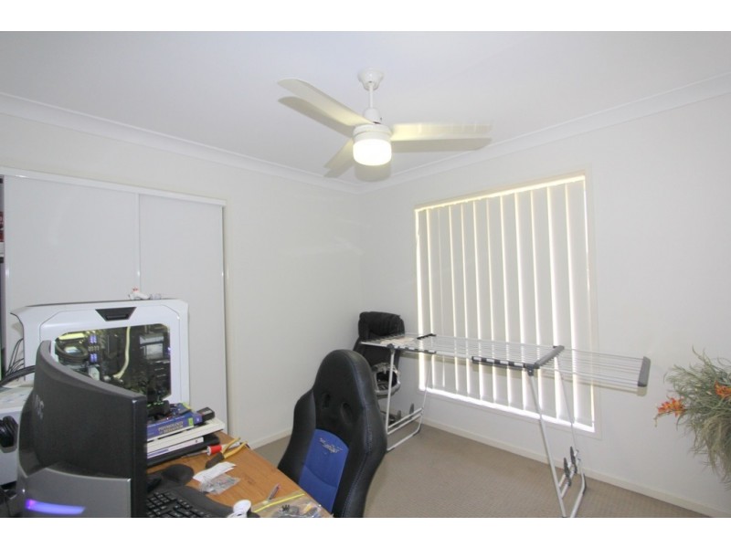 15 Lakeside Drive, Emerald QLD 4720