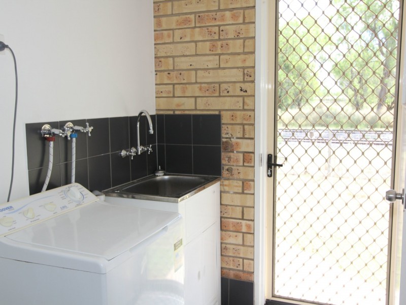 Unit 1/25 Baker Street, Emerald QLD 4720