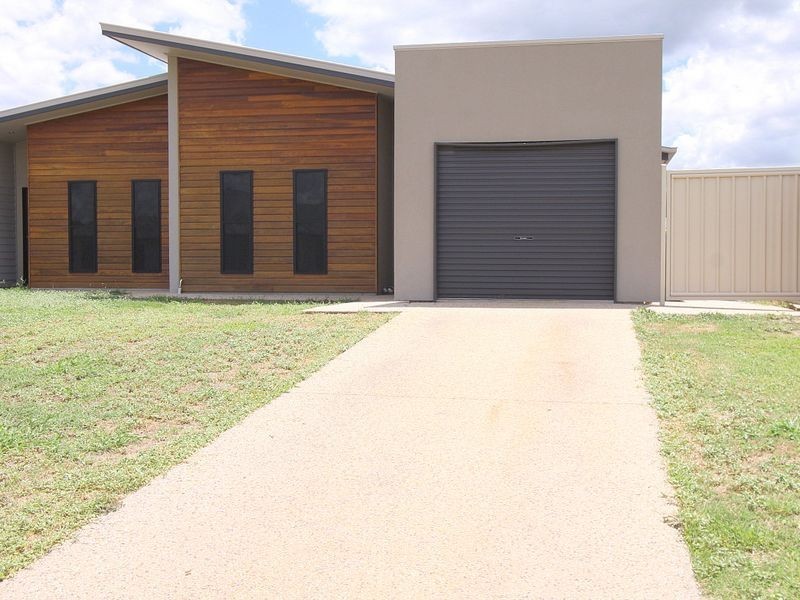 Unit 2/16 Moriarty Street, Emerald QLD 4720