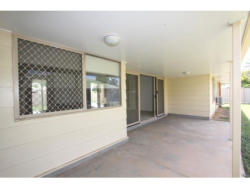 1 Chalmers Crescent, Emerald QLD 4720