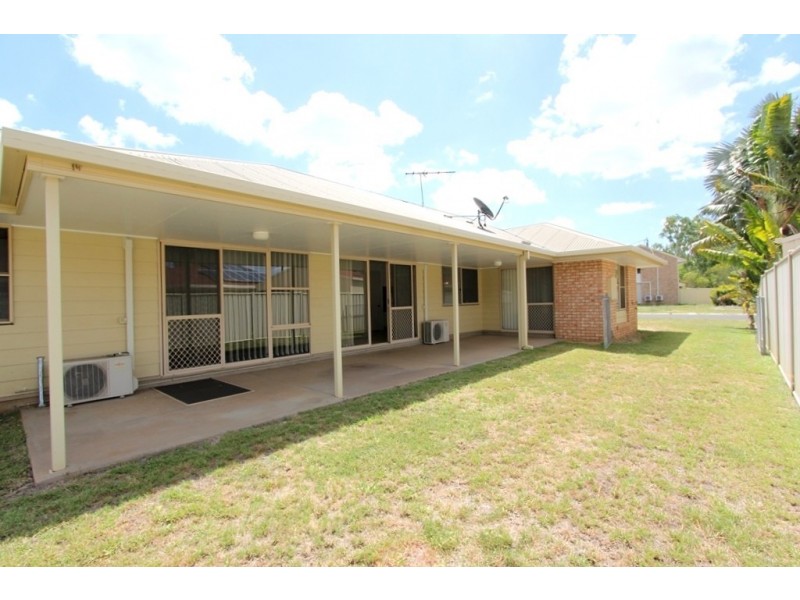 10 Spring Grove, Emerald QLD 4720