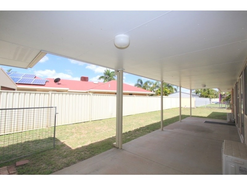 10 Spring Grove, Emerald QLD 4720