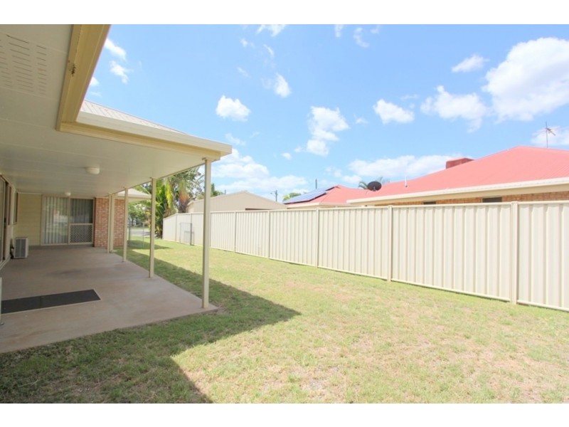 10 Spring Grove, Emerald QLD 4720