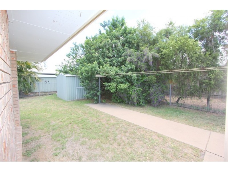 10 Spring Grove, Emerald QLD 4720
