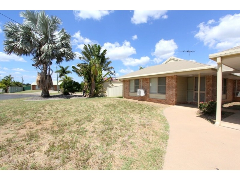 10 Spring Grove, Emerald QLD 4720