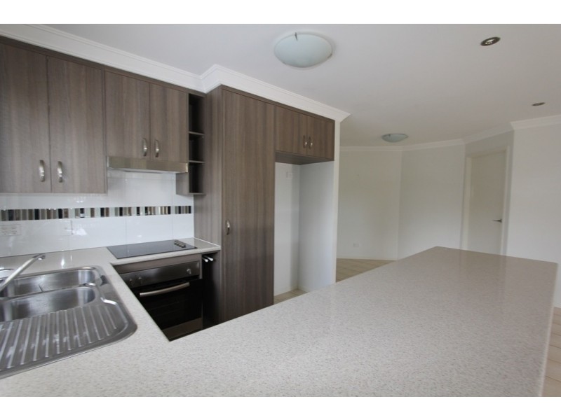 1/70 Long Street, Emerald QLD 4720