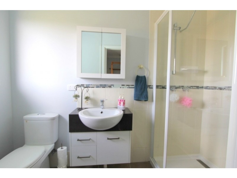 18 Carrington Street, Emerald QLD 4720