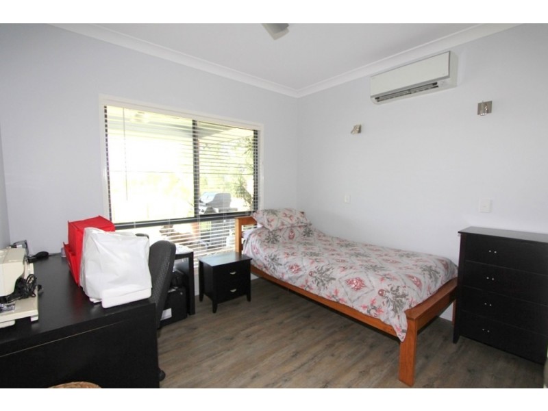 18 Carrington Street, Emerald QLD 4720