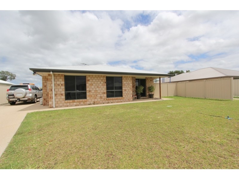 26 Wright Street, Emerald QLD 4720