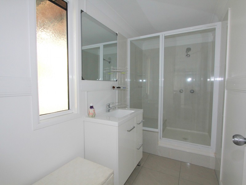 5 Hass Place, Emerald QLD 4720