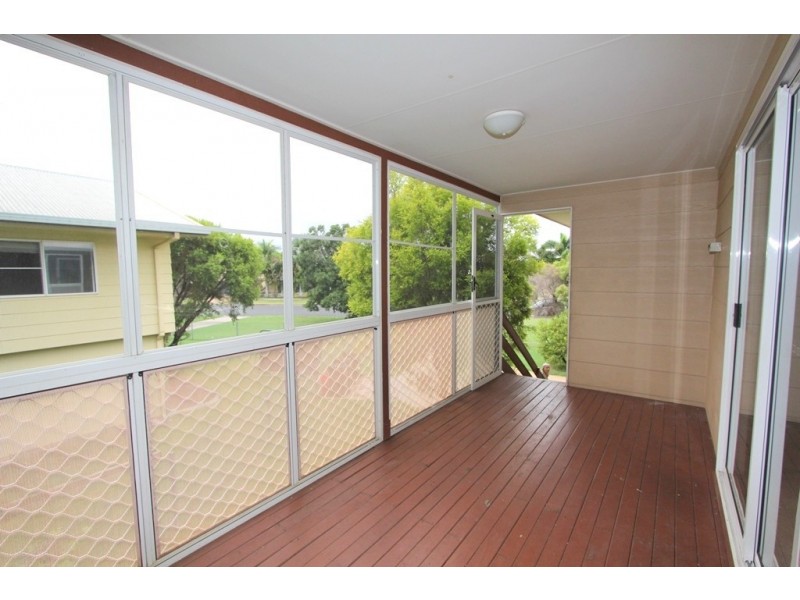 99 Moody Street, Emerald QLD 4720