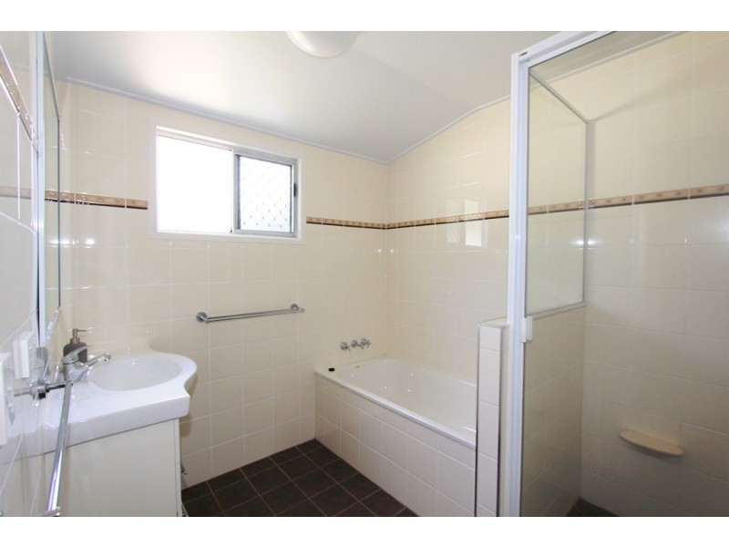 2 Garnett Street, Emerald QLD 4720