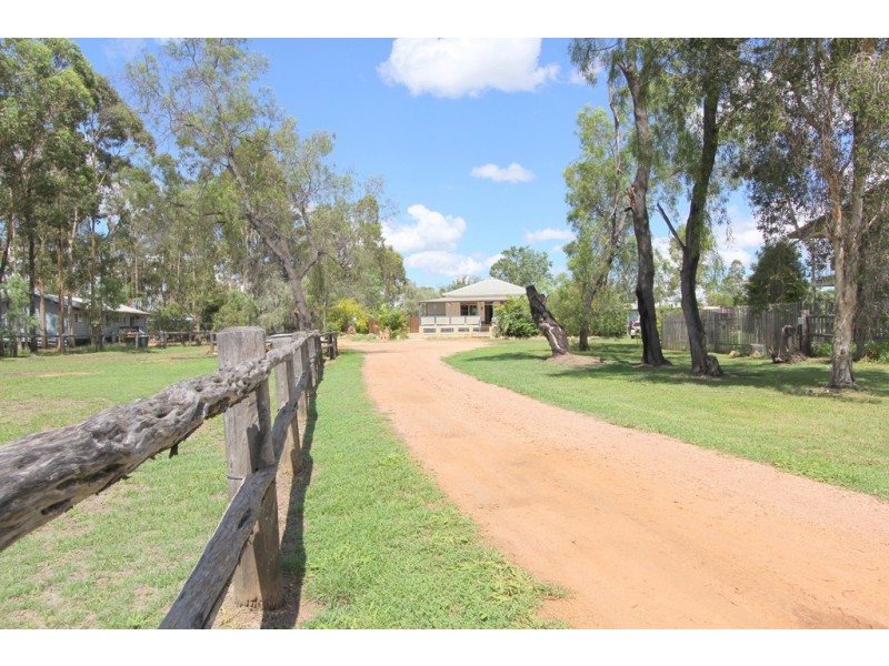 28 Silica Road, Emerald QLD 4720