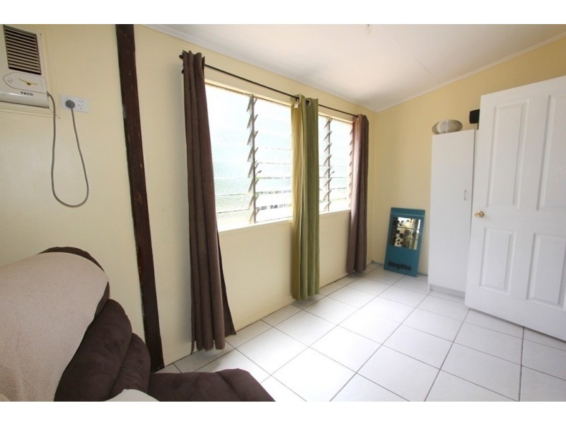 28 Silica Road, Emerald QLD 4720